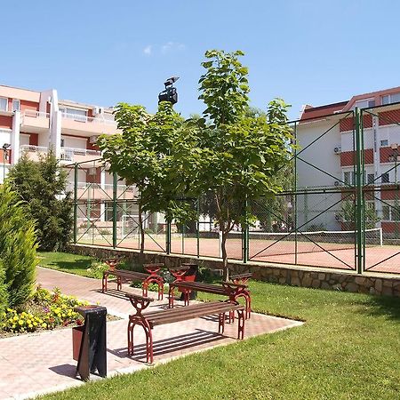 Sunny Fort Apartment Slântsjev Brjag Eksteriør bilde