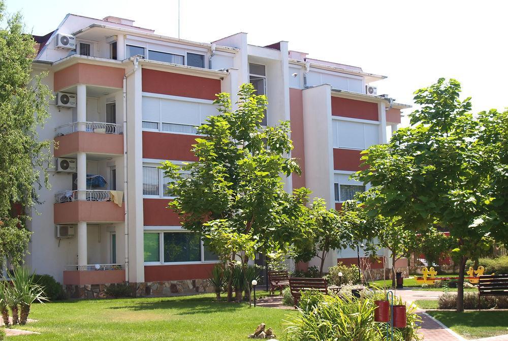 Sunny Fort Apartment Slântsjev Brjag Eksteriør bilde