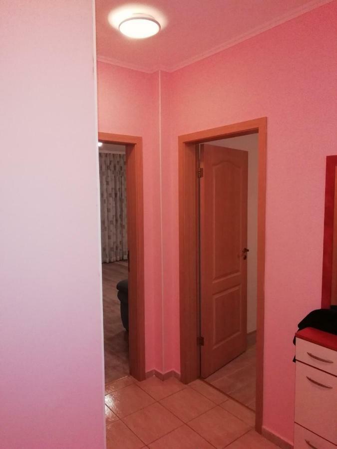 Sunny Fort Apartment Slântsjev Brjag Eksteriør bilde